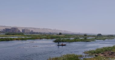مراكب الرزق.. الصيادون ينطلقون بالمراكب فى عرض النيل بالمنيا.. لايف وصور