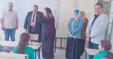 وكيل تعليم شمال سيناء يتابع امتحانات المهام الأدائية للصف الرابع بالعريش