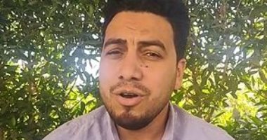 منشد فى العزل.. محمود ممرض يرفع الروح المعنوية لمرضى كورونا بمدح الرسول.. فيديو