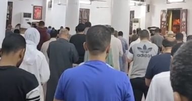 صلاة التراويح بمسجد الاستقامة بالوادى الجديد.. فيديو