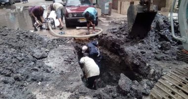 إصلاح كسر ماسورة مياه شرب بشارع حى العرب في بورفؤاد