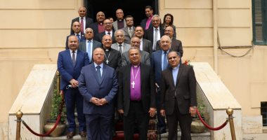 محافظ القاهرة يستقبل رئيس الطائفة الإنجيلية للتهنئة بعيد الفطر