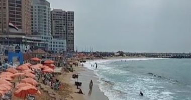محافظ الإسكندرية: الشواطئ ترحب باستقبال ذوى القدرات الخاصة والمسنين والأيتام