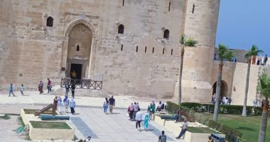 قلعة قايتباى تستقبل نحو 23 ألف زائر خلال أيام عيد الفطر المبارك.. صور