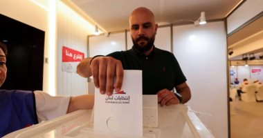 غلق لجان التصويت بالانتخابات اللبنانية والسماح للمتواجدين فقط بالتصويت