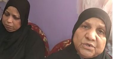 دخل يعمل الزايدة مات بالمستشفى.. مأساة الشاب محمد حسنى ووالدته تكشف التفاصيل