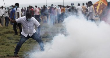 كر وفر وحظر تجوال.. أعمال شغب واشتباكات فى سريلانكا بعد استقالة رئيس الوزراء
