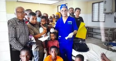 رئيس جامعة أسوان: إجراء 40 عملية جراحية ضمن القافلة الطبية بتنزانيا.. لايف