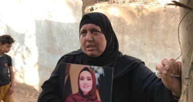 والدة بسنت خالد من أمام قبرها بعد الحكم على المتهمين: حق بنتي رجع.. لايف وصور 