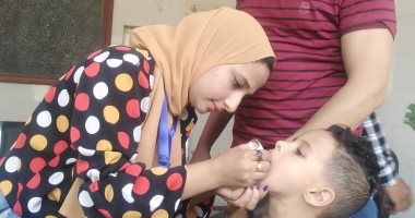 تفاصيل تطعيم أطفال الأقصر بالحملة المحدودة ضد شلل الأطفال.. صور