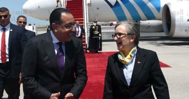رئيسة الوزراء التونسية تستقبل الدكتور مصطفى مدبولى فور وصوله المطار.. صور