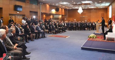 رئيس الوزراء من تونس: ما حققه الاقتصاد المصرى مهم وملهم.. صور