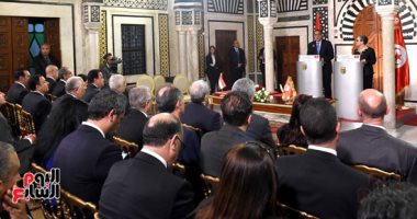 رئيس الوزراء من تونس: الحوار الليبى دون أى تدخلات هو الحل فى القضية