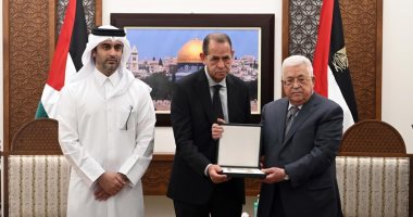 الرئيس الفلسطينى يستقبل عائلة الصحفية شيرين أبو عاقلة ويمنحها نجمة القدس