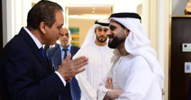وزير شئون المجالس النيابية يقدم واجب العزاء فى وفاة الشيخ خليفة بن زايد آل نهيان