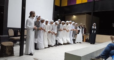 فرقة العريش التلقائية تنظم عروض فنية على مسرح جامعة العريش