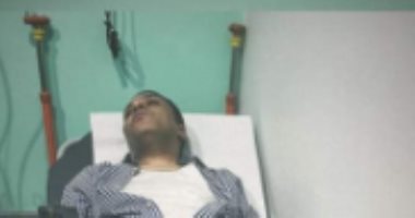 مصطفى كامل  x صورة من داخل المستشفى بعد تعرضه لوعكة صحية 
