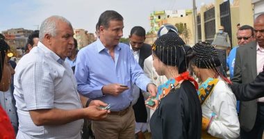 محافظ الوادي الجديد ورئيس "البنك الزراعي" يتفقدان أعمال تطوير البنك الزراعي المصري