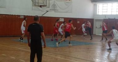 فريق معاهد التعليم العالى يفوز ببطولة السلة للجامعات.. صور 