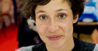 الكاتبة الفرنسية أليس زينيتر تفوز بجائزة دبلن عن "فن الفقدان"
