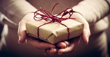 5 هدايا يمكن تقديمها للشخص المتوتر .. الشموع والبخور أبرزها