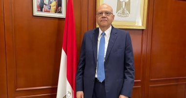 سفير مصر بالمغرب: خلية عمل بمطار الدار البيضاء لتيسير دخول جماهير الأهلى