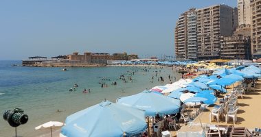 بحر إسكندرية بقى حمام سباحة بسبب منخفض السودان الجوى.. اعرف التفاصيل (فيديو)