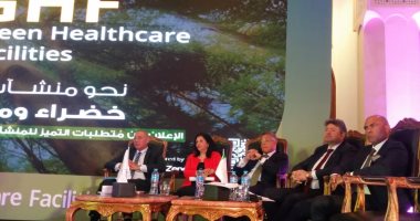 الصحة العالمية: مصر بدأت سياسة طرق الأبواب لتطعيم70% من سكانها بلقاح كورونا
