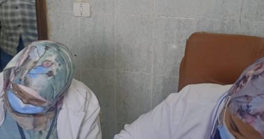 الكشف على 527 شخصا بقافلة طبية مجانية بقرية حاجر الزوايدة بنقادة ضمن حياة كريمة
