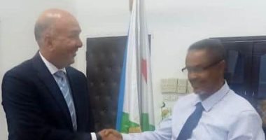  السفير المصرى فى جيبوتى يلتقى بالعمدة المنتخب للعاصمة