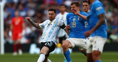 منتخب الأرجنتين يدك شباك إيطاليا بثنائية فى الشوط الأول.. فيديو