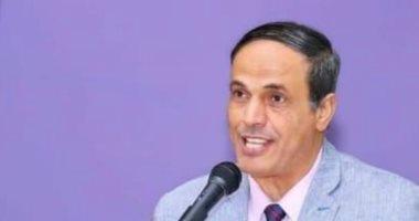 تعيين الدكتور رفعت عمر عميد كلية التربية بالعريش نائبًا لرئيس الجامعة