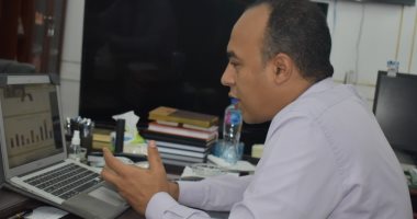 نائب محافظ المنيا يشهد اجتماعا لحصر وحوكمة أبراج المحمول عبر الفيديو كونفرنس
