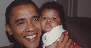 باراك أوباما يحتفل بعيد ميلاد ابنته ساشا: بغض النظر عن عمرك ستكونين دائما طفلتى