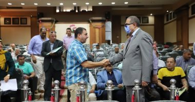 وزير القوى العاملة يتفقد مقر قبول طلبات الترشح لمجالس إدارة 29 نقابة عمالية