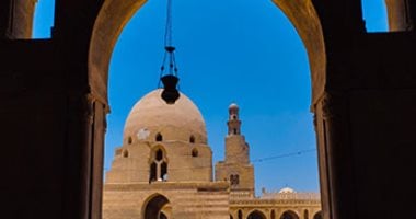 مسجد أحمد بن طولون.. إبداع تاريخى في جبل يشكر..صور