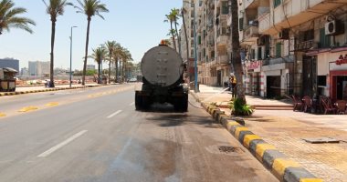 انطلاق حملة تنظيف طريق كورنيش الإسكندرية.. صور