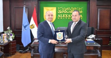 رئيس جامعة الإسكندرية يستقبل سفير المملكة الأردنية الهاشمية بالقاهرة