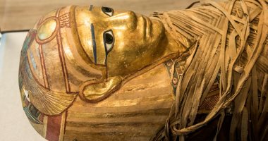 قصة أثر.. مومياء رجل تعود للعصر الرومانى فى متحف مطار القاهرة الدولى