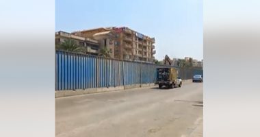 الانتهاء من وضع صدادات حديدية بمحيط إغلاق شارع الهرم لإنشاء محطة مترو..فيديو