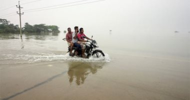 بعد الجفاف فيضان.. أمطار غزيرة وانهيار أرضى بعد موجة حر شديدة تجتاح الهند وبنجلاديش