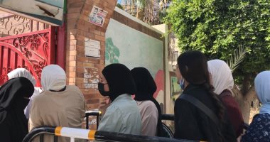 طلاب الثانوية العامة بشمال سيناء يصلون لجان الامتحانات 