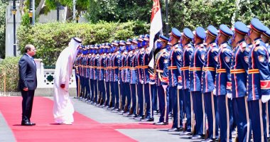 صور استقبال الرئيس السيسى لأمير قطر واستعراض حرس الشرف بقصر الاتحادية