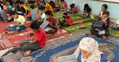 400 طفل وفتاة بالأقصر يتعلمون تلاوة القرآن في كتاب الشيخ تميم.. لايف