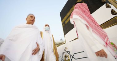 السعودية نيوز | 
                                            رئيس الوزراء العراقى يؤدى مناسك العمرة خلال زيارته إلى السعودية.. صور
                                        