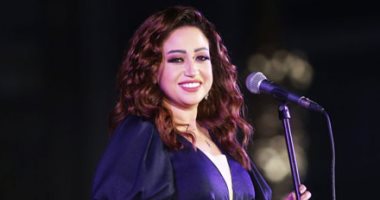 ريهام عبد الحكيم تختتم حفل مهرجان السويس بأغاني وردة وأم كلثوم.. صور