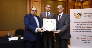المدير التنفيذى لسيجنفاى مصر يفوز بالجائزة الذهبية للشخصية الأكثر تميزاً بمجال التنمية المستدامة 