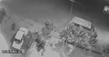كاميرا مراقبة ترصد مصرع شخص فى حادث تصادم بالإسكندرية.. فيديو