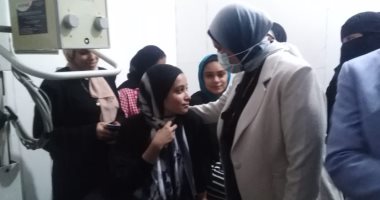 صور.. خروج 43 طالبا وطالبة وحجز مصابتين لحالتهما الخطيرة بكفر الشيخ