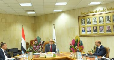 مجلس جامعة أسيوط يوافق بالإجماع على إقالة عميدة معهد جنوب مصر للأورام